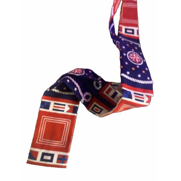 Vintage Sailing Cotton square tip Tie Sailboats Nautical Flags - Picture 3 of 8